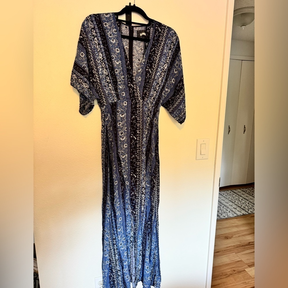 Reformation Womens Floral Faux Wrap Dress V Neck Blue Size 6 EUC - Picture 2 of 6
